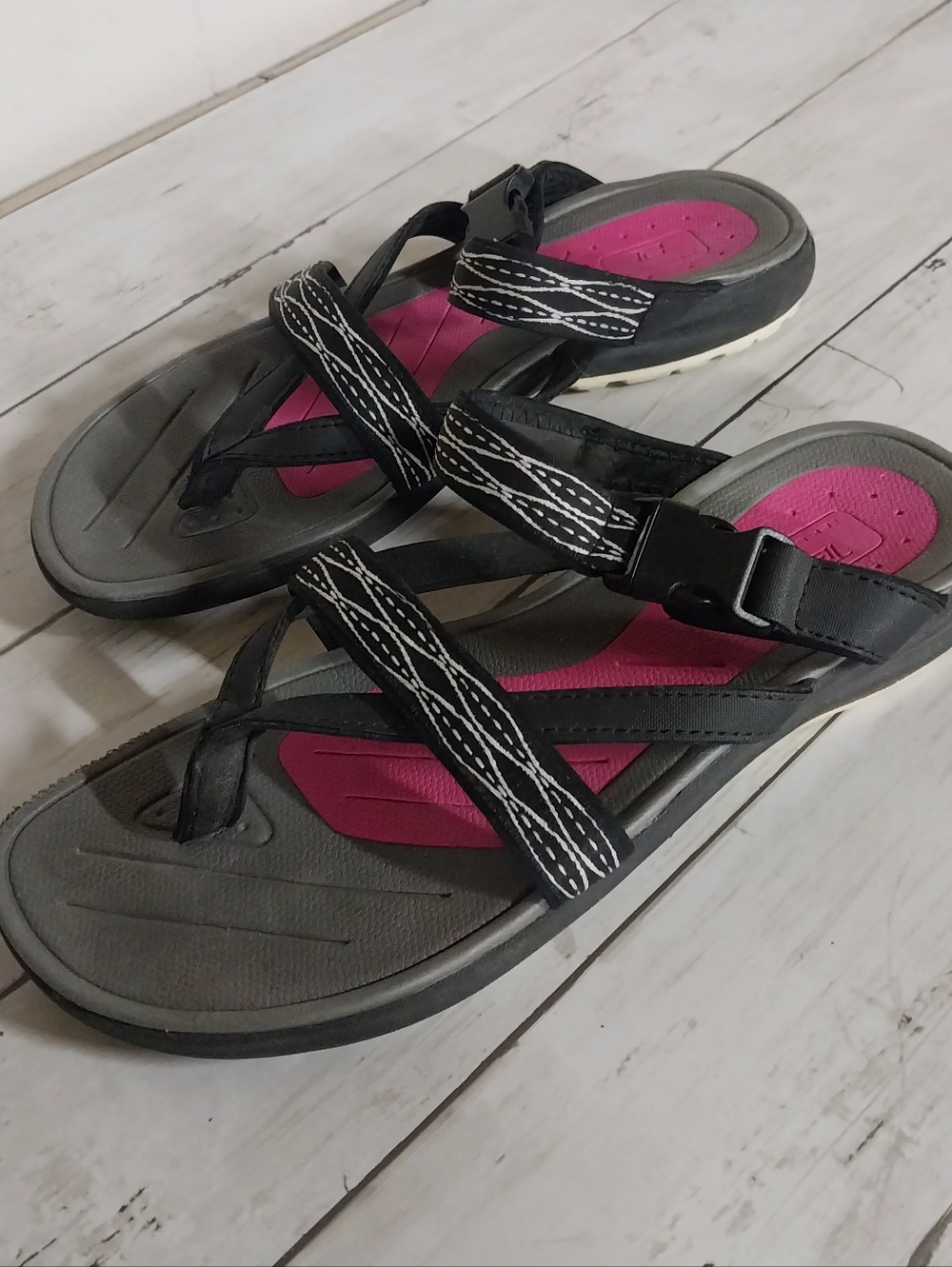 Tek Gear Thong Flip Flops Women Size 8 Black Gray Sandal Flip Flop